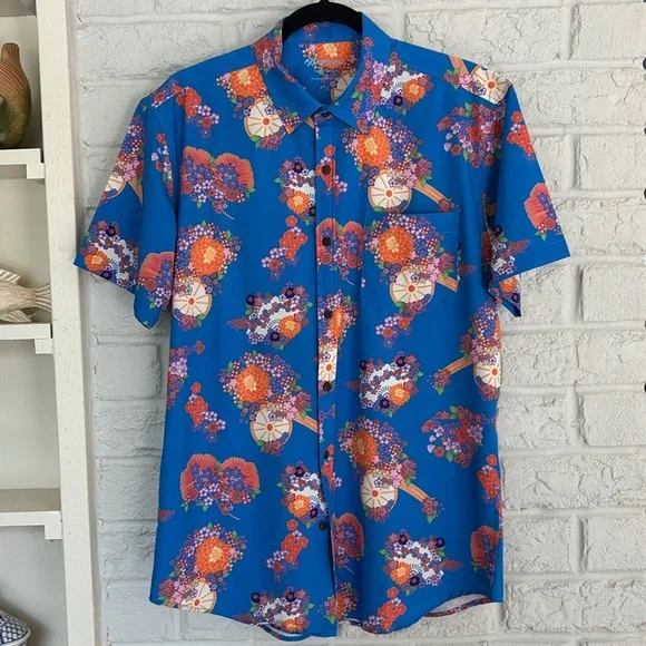 UpSaint Floral Short Sleeve Casual Button Down Size M - Picture 2 of 7